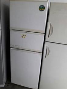 Fridge 3 Pintu Freezer Refrigerator Elba Recond
