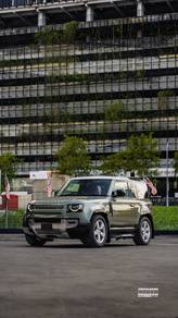 2022 Land Rover Defender 90SE P300