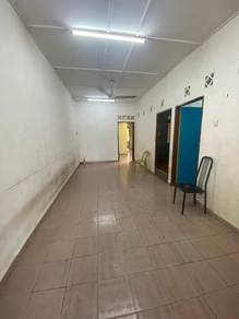 1-storey Terraced House For Rent in Batu Berendam,MLK