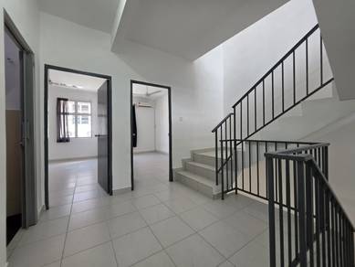 2.5-storey Terraced House For Sale in Gelang Patah,JHR