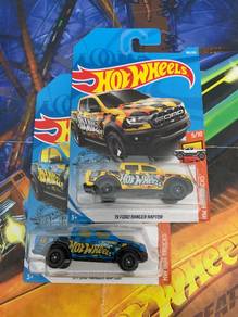 Hot Wheels ‘19 Ford Ranger Raptor Set