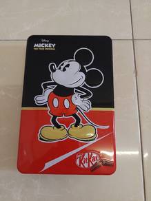 Used Mickey MousexKitKat steel container for RM1