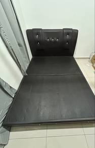 Katil Queen Kayu + 2 Tilam Queen – Untuk Dijual