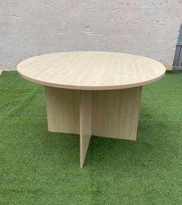 YE73AE1 Meja Makan Bulat 4' Round Discussion Table