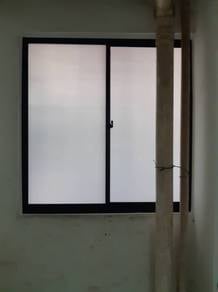 40) Aluminium & Kace (Tingkap Sliding)