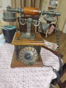 telefon antik 