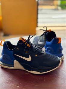 Kasut sukan NIKE
