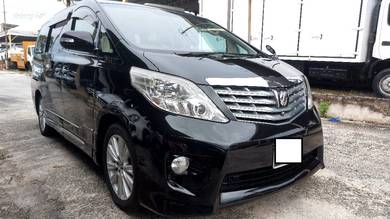 Toyota Alphard 240G in Puchong, KUL