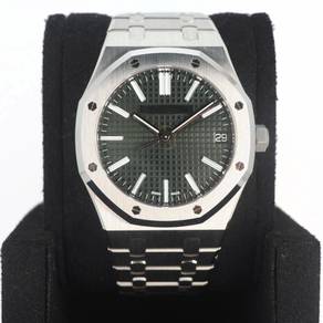 Like New Aug 2022 Audemars Piguet Royal Oak Green