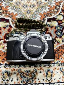 Olympus OMD M5