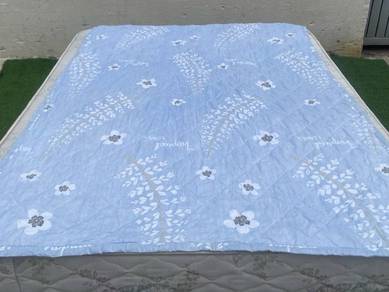 C052 Selimut Toto 141 x 198 cm Single