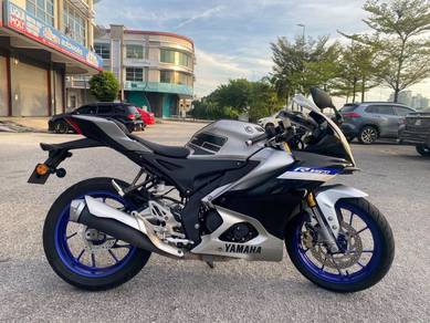 Yamaha R15