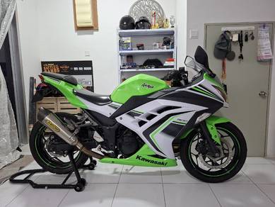 Kawasaki Ninja 300