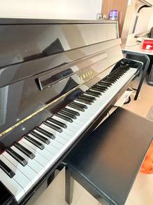 YAMAHA Piano JU109
