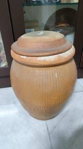 Clay Pot 