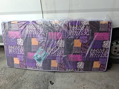 4"single mattress (swan)