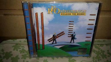 CD Reo Speedwagon - Building The Bridge