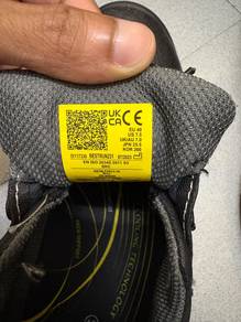 used safety shoe