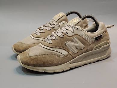 New Balance 7.5uk 41.5eu 26cm 