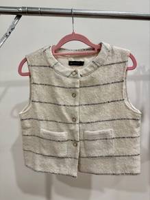 Sleeveless Vest