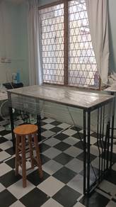 Bar table