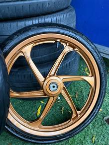 V8 spotrim / tayar original
