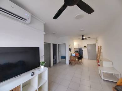 Condominium For Rent in Flora Residency