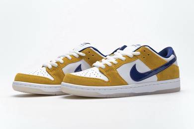 Nike SB Dunk Low Laser Orange
