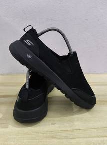 Kasut Skechers Slip-On Go Walk 8.5uk