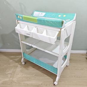 juniors bathtub changing table