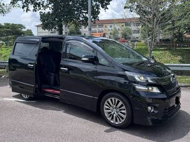2014 Toyota Vellfire Z GOLDEN EYES