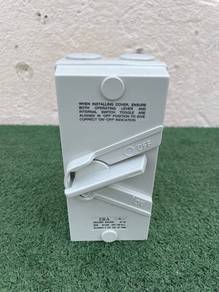 B746 NEW * ERA IP66 Enclosed Isolator Switch