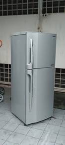 2door fridge refrigerator Toshiba 240L peti sejuk