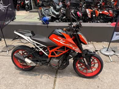 KTM 390 Duke