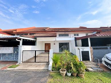 1.5-storey Terraced House For Sale in Bandar Baru Enstek,NSN