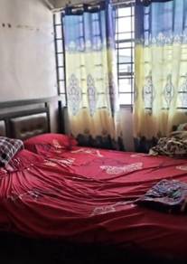 Room in Tampoi, JHR