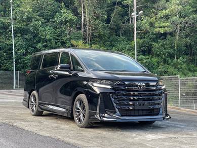 Toyota Vellfire Z PREMIER in KLCC, KUL