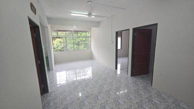 Flat For Rent in Wisma Ali Long