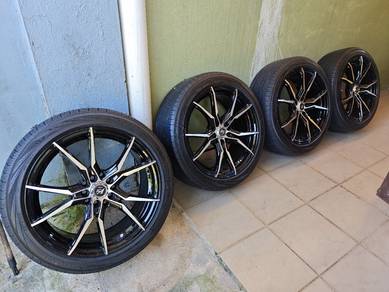 Rim 17"7.5jj with Yokohama BluEarth Tires