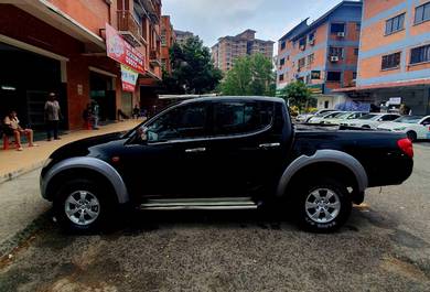 Mitsubishi Triton in Kajang, SGR
