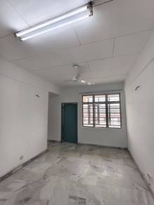 Apartment For Rent in Goodyear Court 8