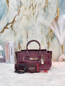 Coach Swagger Carryall Burgundy Crossbody