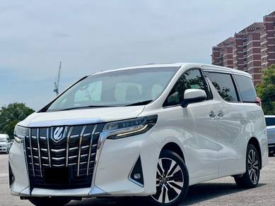 Toyota Alphard in Serdang, KUL