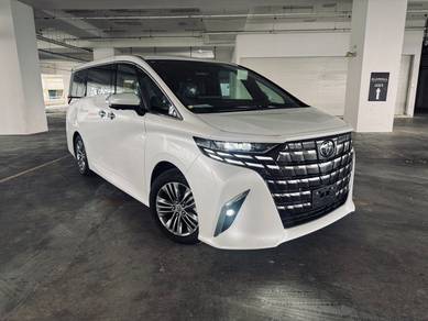 Toyota Alphard Z in Damansara, KUL
