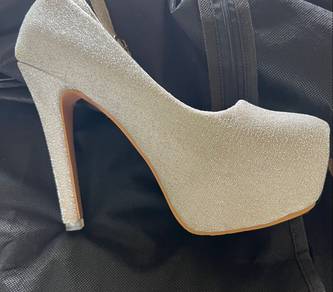 heel shoe