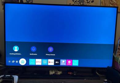 Samsung AU9000 4K UHD Smart TV 120HZ