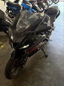 Yamaha R15
