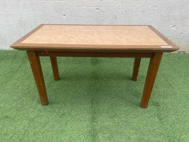 YE94J Meja Kopi 3 Feet Coffee Table