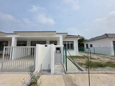 Semi-Detached House  in Shah Alam,SGR