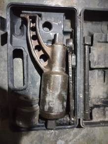 multiplier wrench